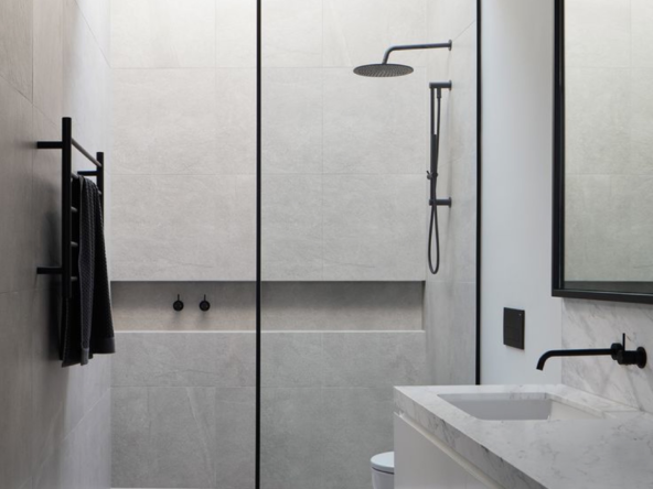 Beautiful Modern Bathroom